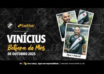 Vinícius, jogador do Vasco, em destaque no site.