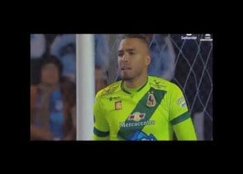 Confira as defesas do goleiro Alvaro Montero, do Millonarios-COL, ligado ao Vasco.
