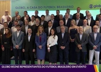 Pedrinho esteve presente em um evento da Globo que contou com a participação de clubes, federações e da CBF; assista ao vídeo.