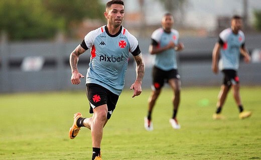 Carabajal em jogo-treino pelo Vasco