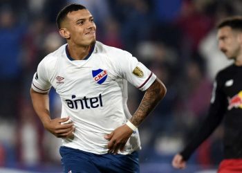 Franco Fagúndez comemorando gol pelo Nacional-URU