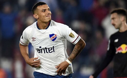 Franco Fagúndez comemorando gol pelo Nacional-URU