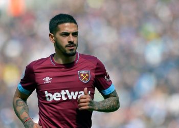 Lanzini em ação pelo West Ham-ING