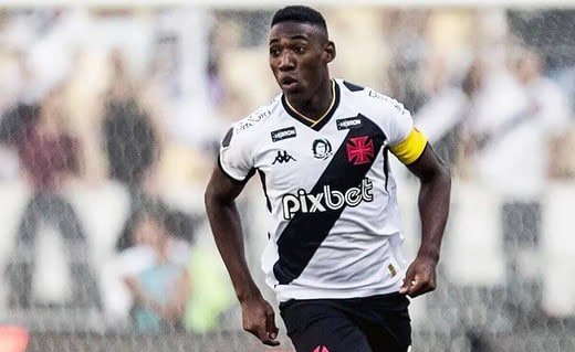 Léo durante o jogo contra o Palmeiras