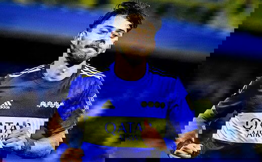 Óscar Romero em campo pelo Boca Juniors, da Argentina