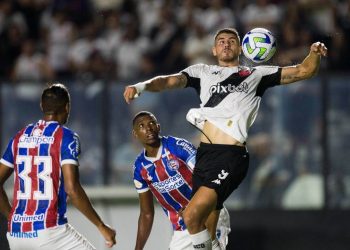 Pedro Raul em jogo contra o Bahia