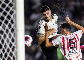 Pedro Raul durante jogo contra o Bangu