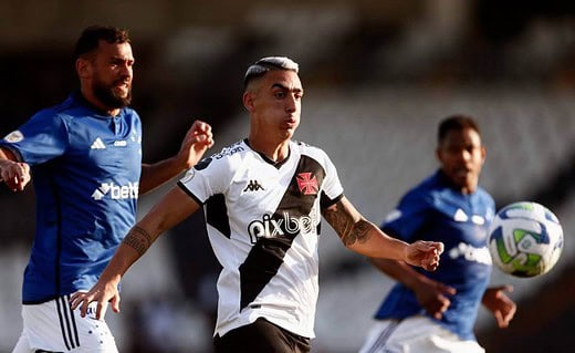 Puma durante o jogo contra o Cruzeiro