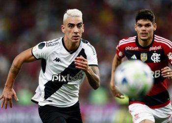 Puma durante jogo contra o Flamengo