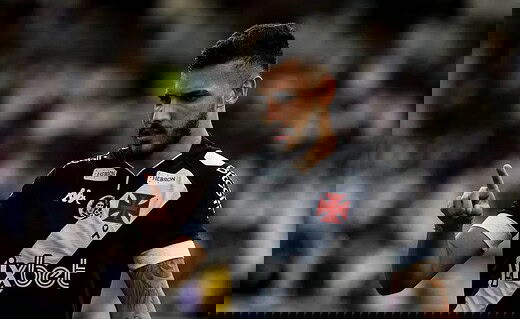 Zé Vitor durante jogo do Vasco contra o Madureira