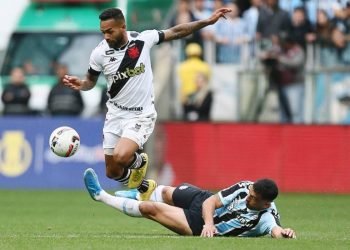 Alex Teixeira durante o jogo contra o Grêmio