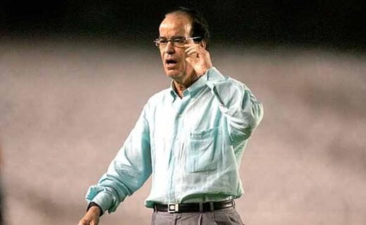 Antônio Lopes com a camisa verde de linho