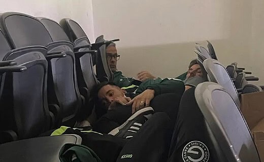 Armando Evangelista escondido em camarote em São Januário