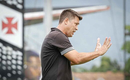 Diogo Calhau, técnico do Sub-15 do Vasco