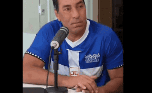 Edmundo emocionado após vitória do Vasco