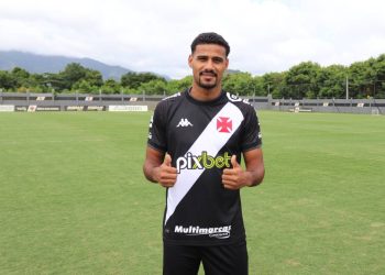 Gabriel Dias no CT Moacyr Barbosa