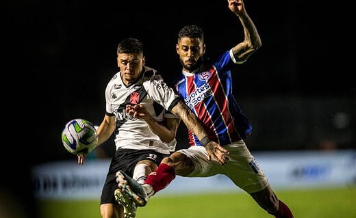 Gabriel Pec em jogo contra o Bahia