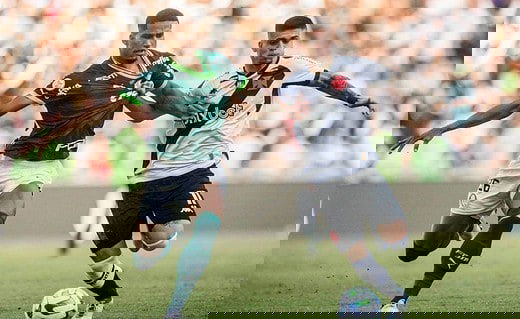 Gabriel Pec durante o jogo contra o Palmeiras