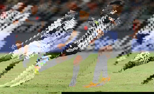 Jair em jogo contra o Atlético-MG