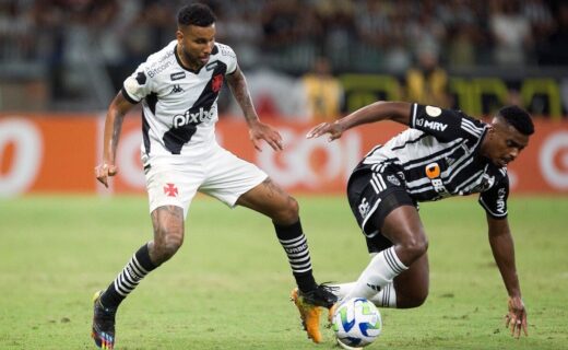 Jair em ação pelo Vasco contra o Atlético-MG