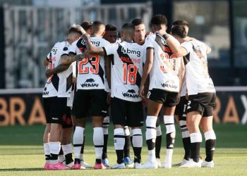 Jogadores do Vasco em São Januário