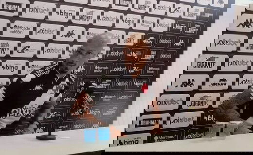 Maicon em apresentação no Vasco