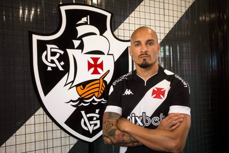 Maicon, novo reforço do Vasco