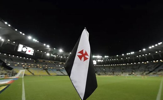 Bandeirinha do Vasco no Maracanã