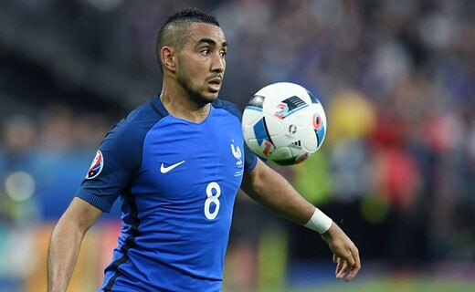 Dimitri Payet em ação pela Seleção da França