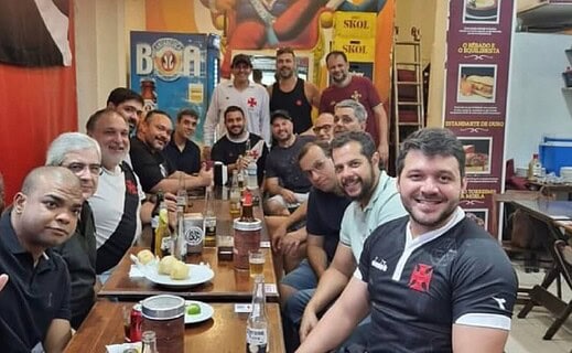 Reunião de candidatos à presidência do Vasco em bar no Rio de Janeiro
