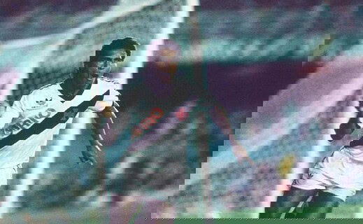 Romário em ação pelo Vasco