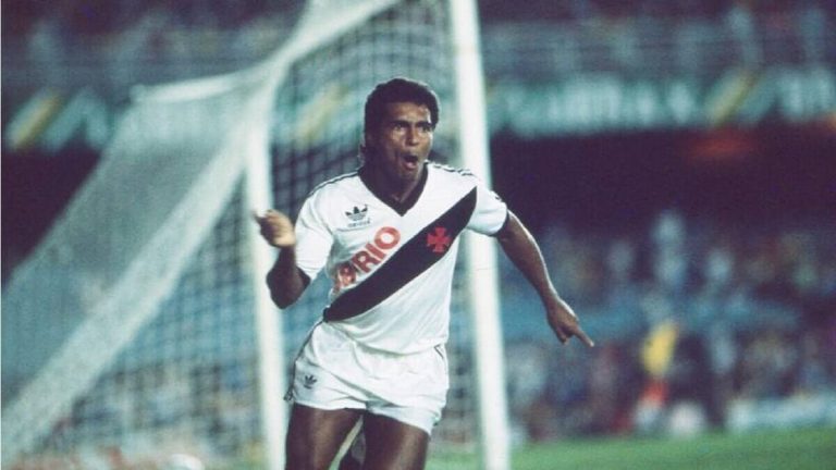 Romário em ação pelo Vasco