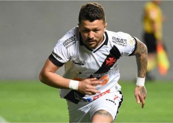 Rossi e ação pelo Vasco