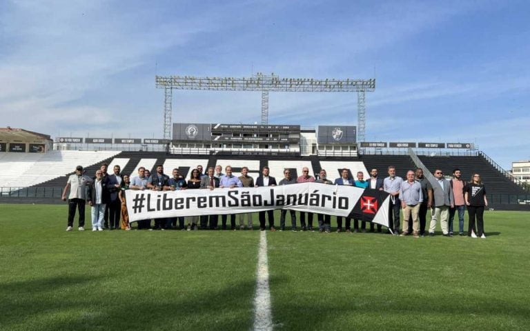 Vasco pede liberação de São Januário