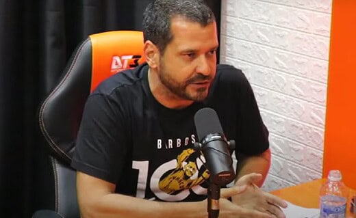 Vitor Roma em entrevista ao canal Fanático Vascaíno