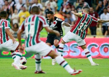 Alex Teixeira durante o jogo contra o Fluminense