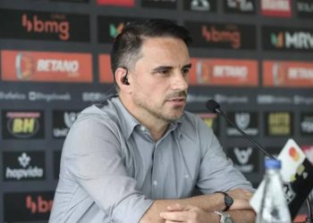 Rodrigo Caetano em entrevista coletiva no Atlético-MG