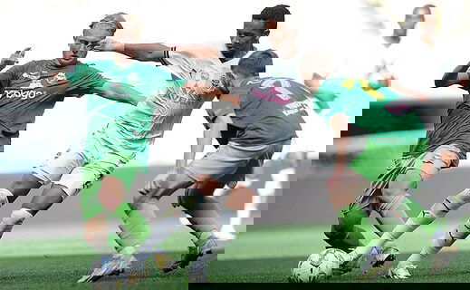 Eguinaldo marca dois gols pelo Shakhtar Donetsk