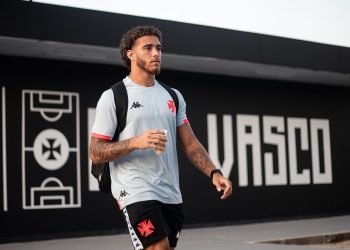 Figueiredo no CT Moacyr Barbosa