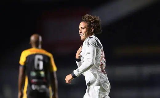 Figueiredo durante o jogo contra o Novorizontino