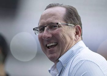 Jhon Textor possui 90% da SAF Botafogo