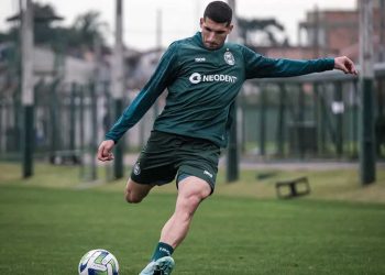 Matheus Bianqui, volante do Coritiba