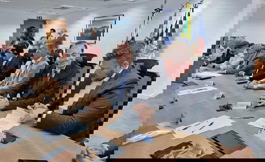 Carlos Roberto Osório e Lúcio Barbosa em reunião com o MP