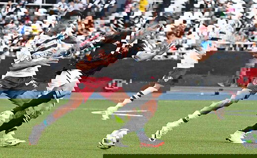 Praxedes durante o jogo contra o Fluminense