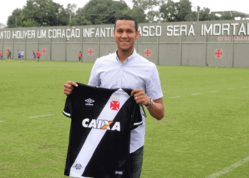 Souza durante visita ao Vasco em 2017