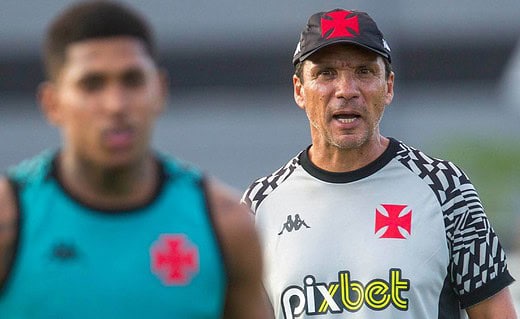 Zé Ricardo durante treino do Vasco