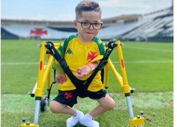 Gabriel Fontes é portador de hialinose sistêmica infantil