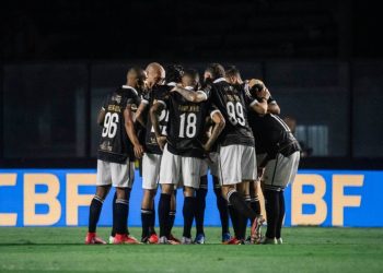 Jogadores do Vasco em São Januário