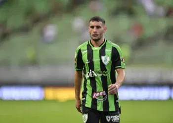 Vasco analisa a situação de Emmanuel Martínez