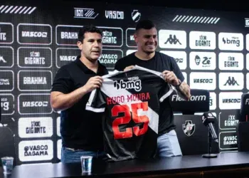 Medel, Hugo Moura e Rayan também entram na escalação titular de hoje